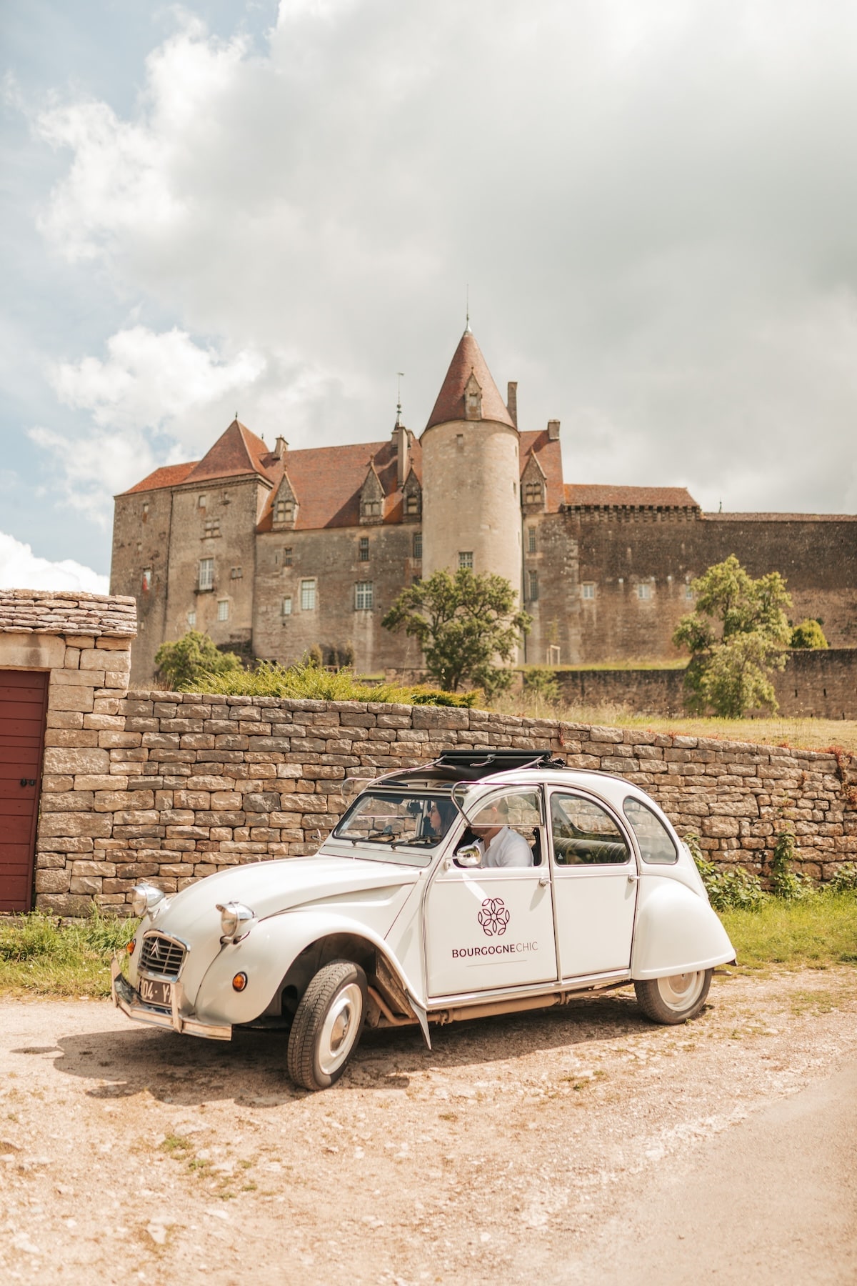 Driving an authentic 2CV in Burgundy