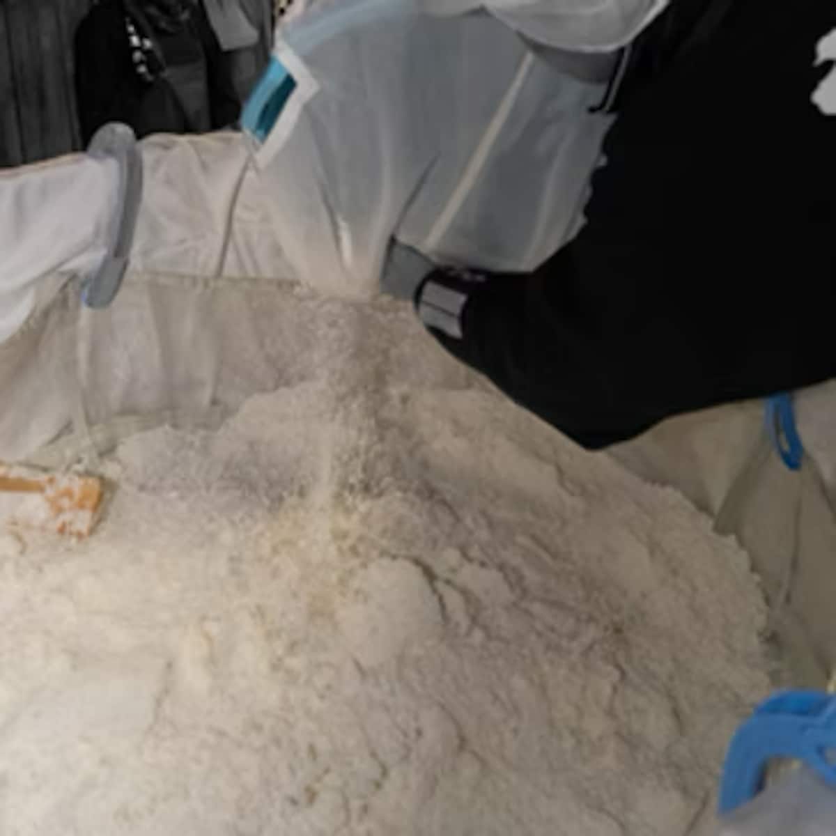 Experience at Kobayashi Shuzo Honten 
Sake tasting & brewery tour