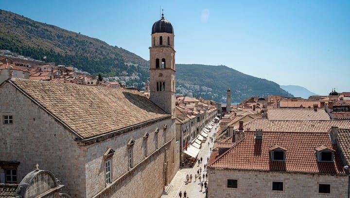 Step into Dubrovnik&#x27;s Medieval Gateway