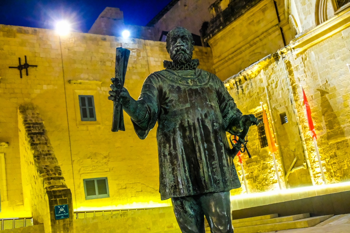 The Dark History of Valletta - Walking Tour