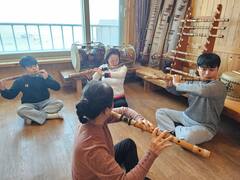 向非物质文化遗产传承人支付新罗万坡式的学习费用
学习