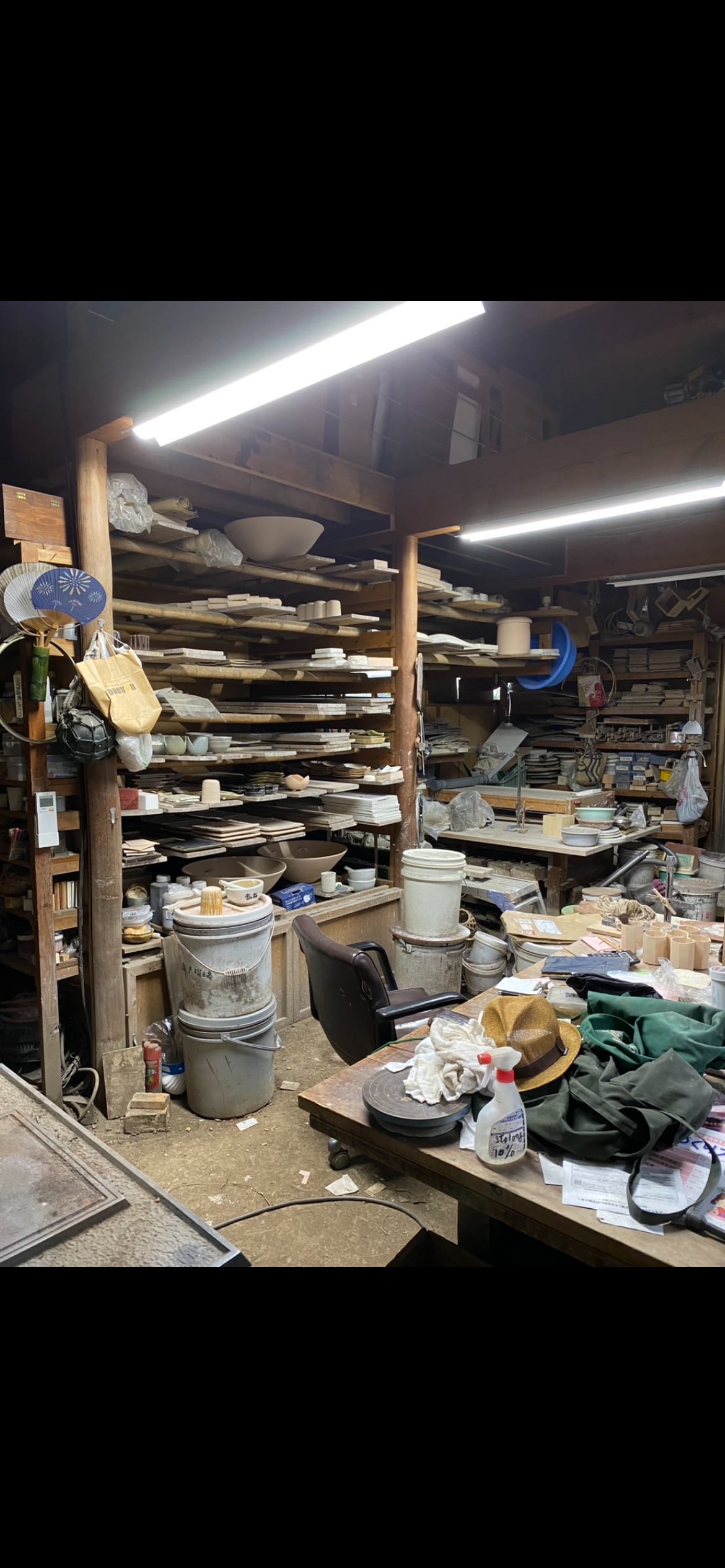 Learn about Japanese pottery: molding experience and kiln tour + gift of a vessel made by the teacher