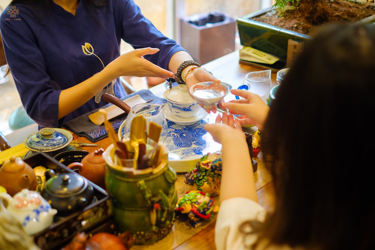 Hanoi Artisan Tea Workshop: Taste, Brew & Savor