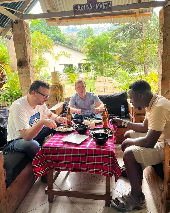 To Moro waterfalls fees, pics, boda, guide &snack