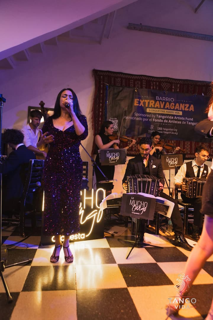 გარდელის კვალდაკვალ საუზმით და წარმოდგენით