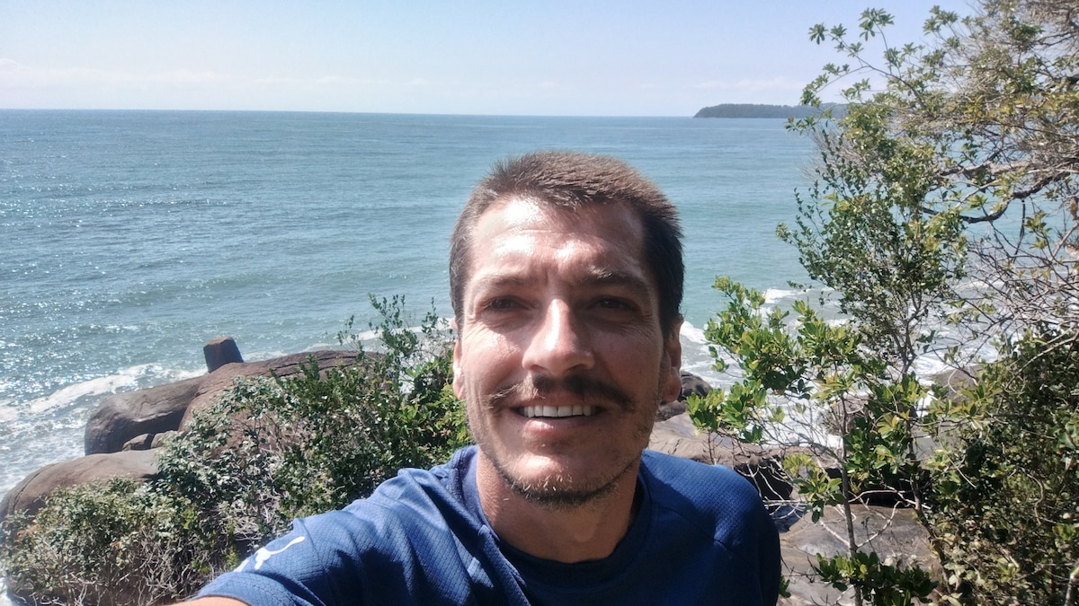 Barra Seca Vermelha do Norte Ubatuba Beach Trail