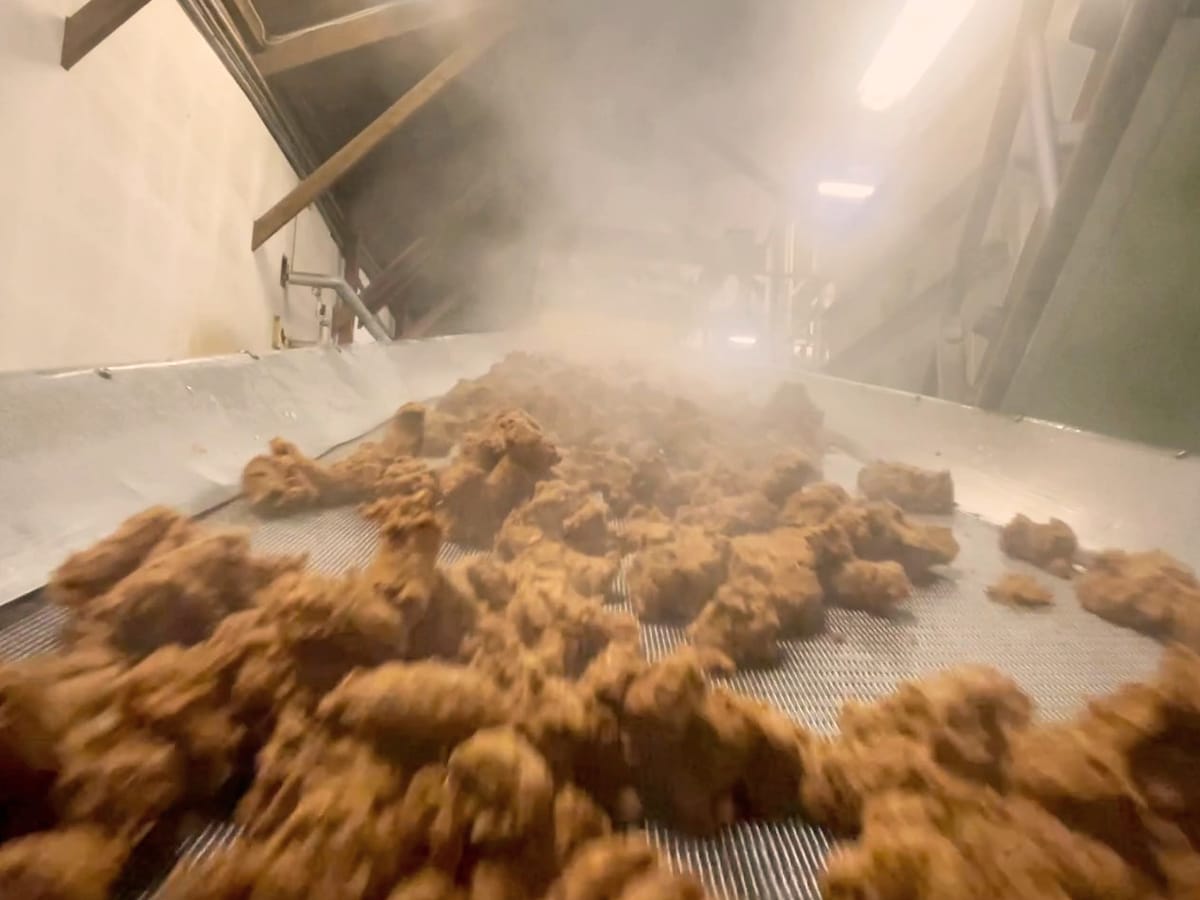 Experience in Morita 
Miso Tasting & Miso Warehouse Tour