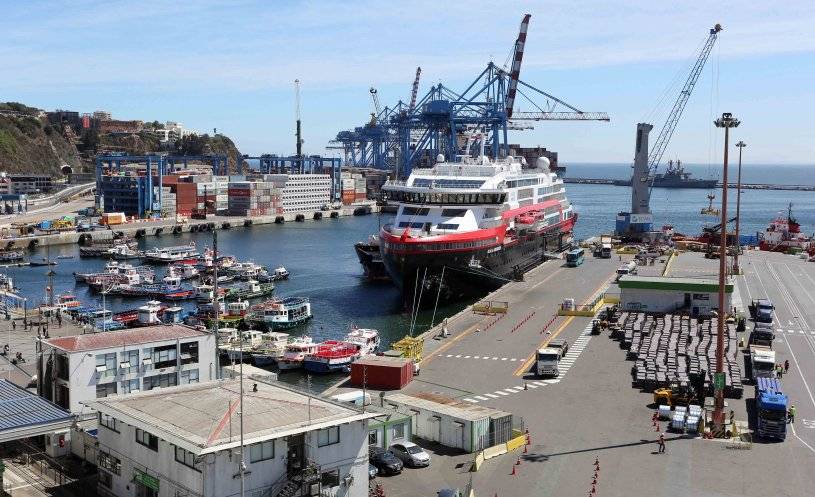 Valparaíso Tour Experience: History & Hills Walk