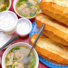 ทัวร์อาหารยามค่ำคืนในดาลัดกับไกด์ท้องถิ่น