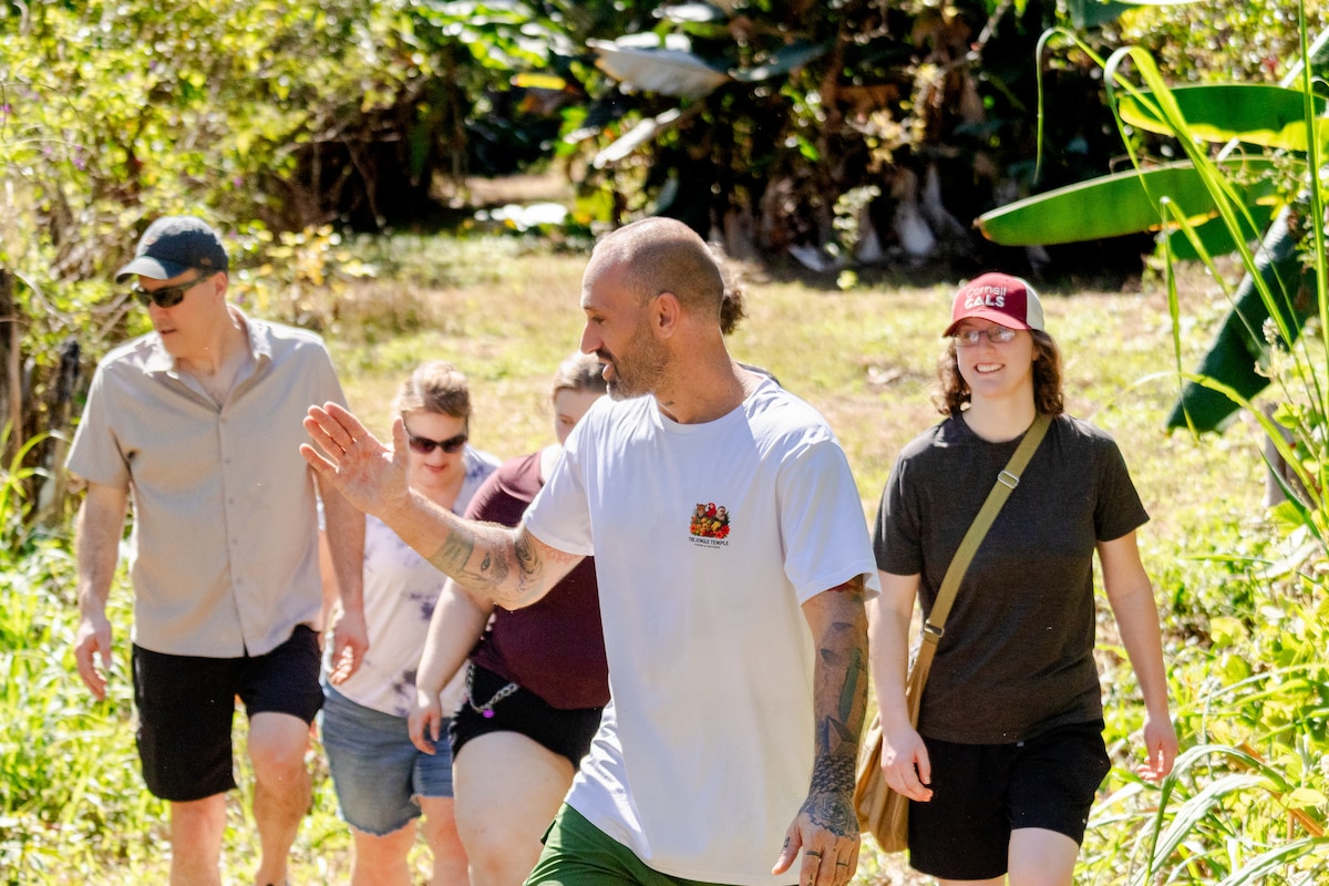 Forage through a thriving, tropical food forest