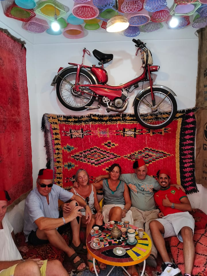 მაროკოული ყავისა და ჩაის შთაბეჭდილება