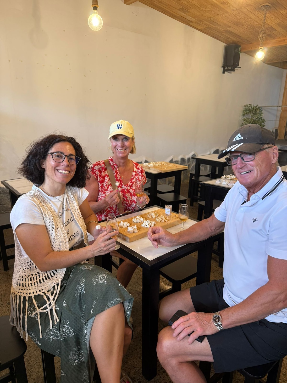 Historical walk in Adeje with wine and tapas