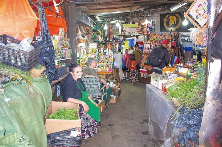 Открийте скритото място в Mercado 4 с местен жител