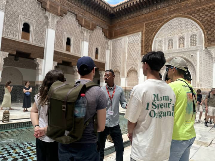 Персонализирана пешеходна обиколка с частен местен водач