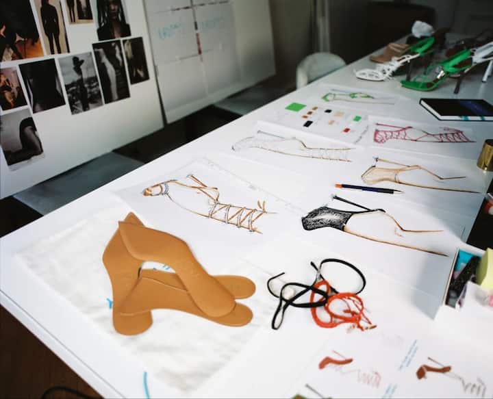 Créez une chaussure de luxe avec un designer professionnel