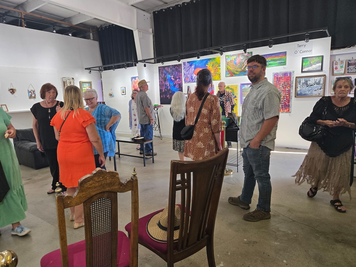 Explore the Kern River Valley Art Center