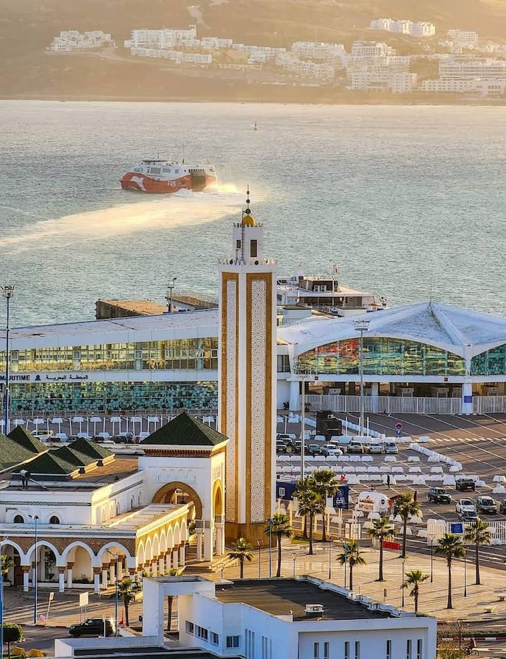Еднодневна културна екскурзия до Танжер от Тарифа с ферибот