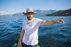 Disfruta de las vistas del lago Skadar con un pescador local