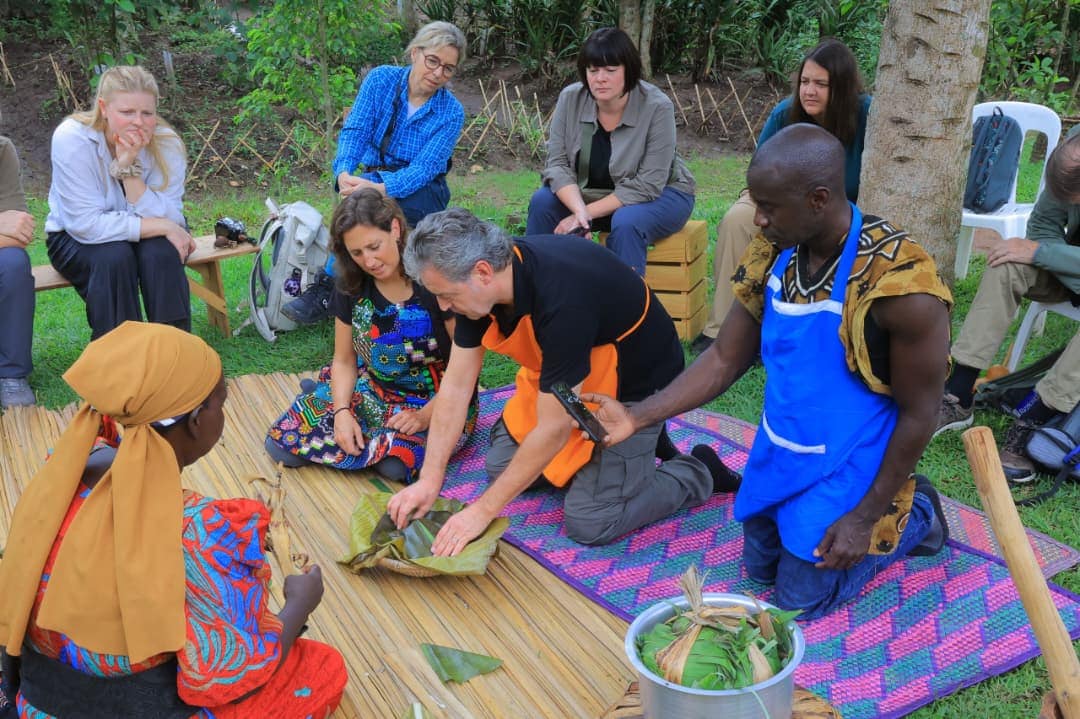 Learn barkcloth making & Cooking class in Entebbe