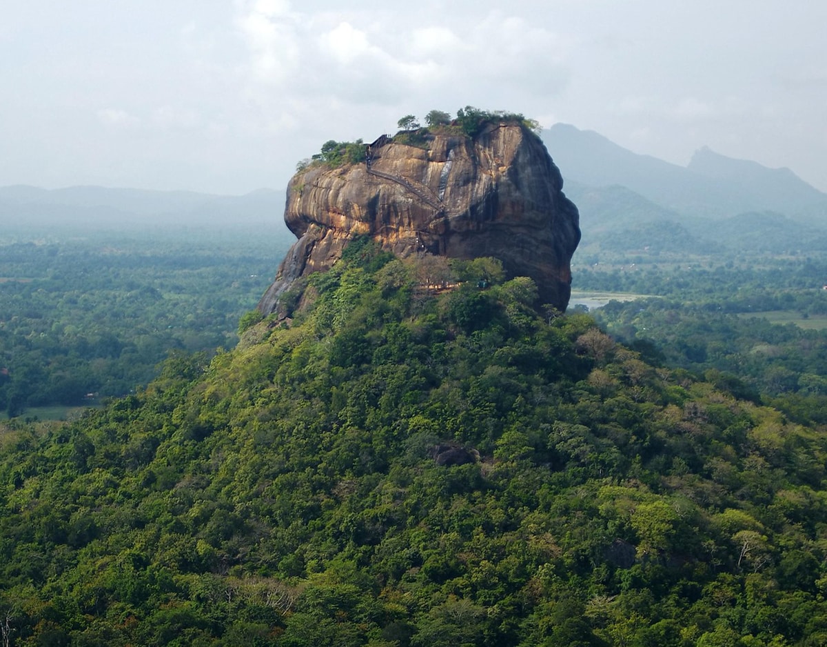 Sigiriya and Dambulla History Guide Tour