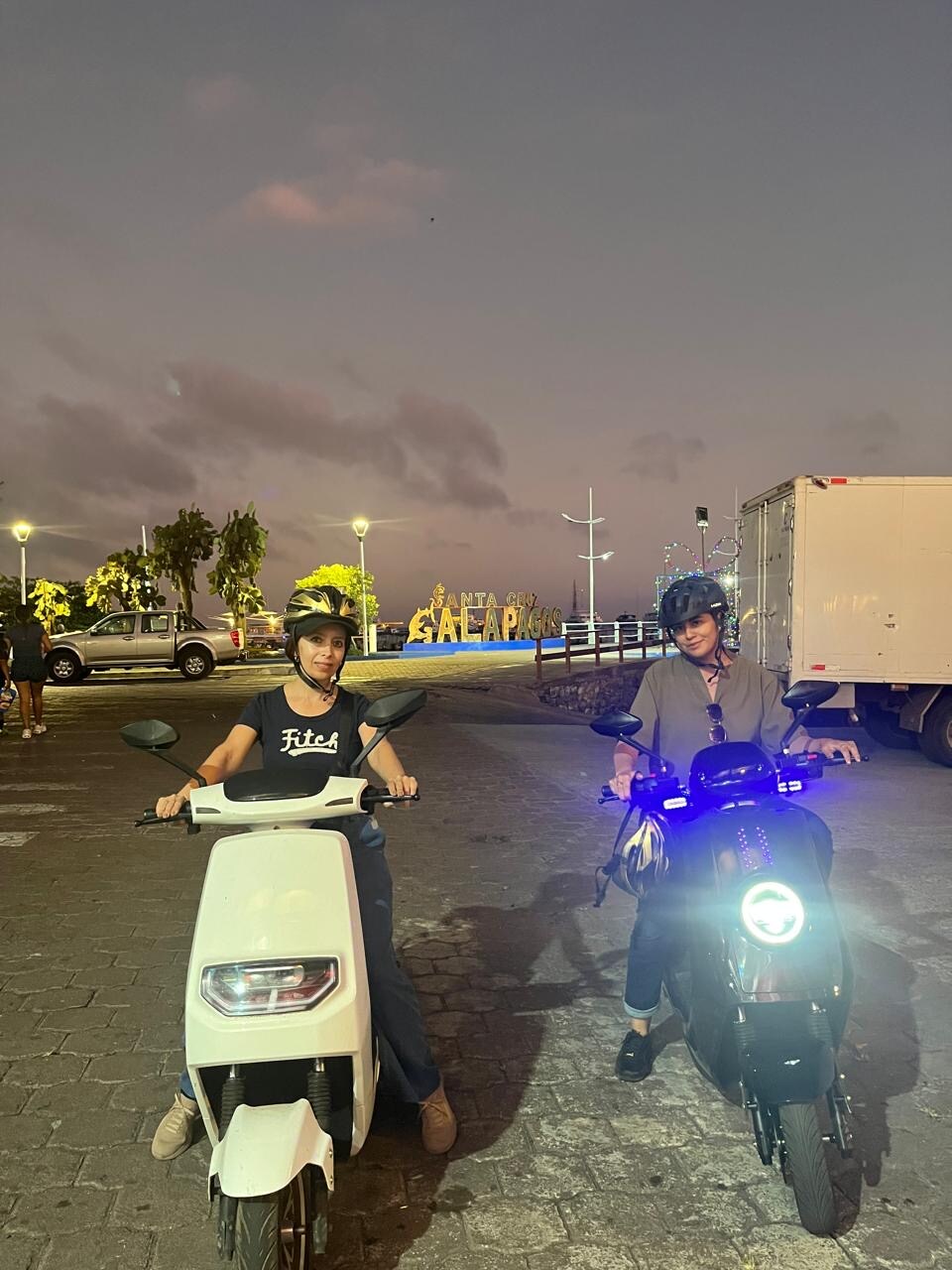 Scooter experience in Puerto Ayora like a local