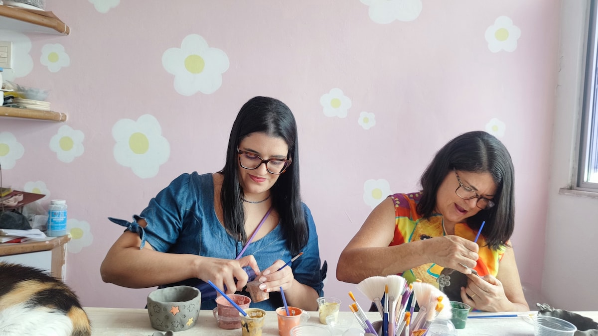 Create your own ceramic souvenirs of Bahia