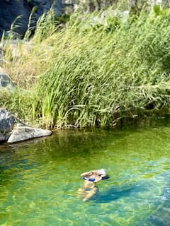 Hiking y tour hacia aguas termales
