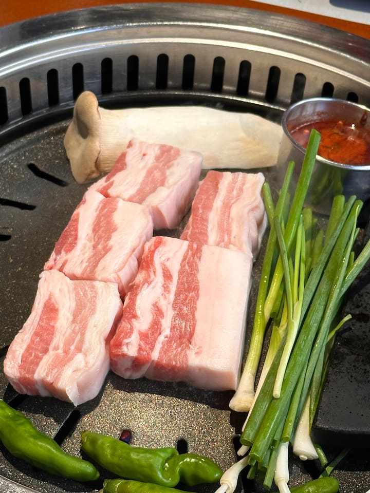 [Kozi ya Kibinafsi] Safari ya Migahawa ya Nyama Choma ya Kikorea Unayopaswa Kula Ukija Korea