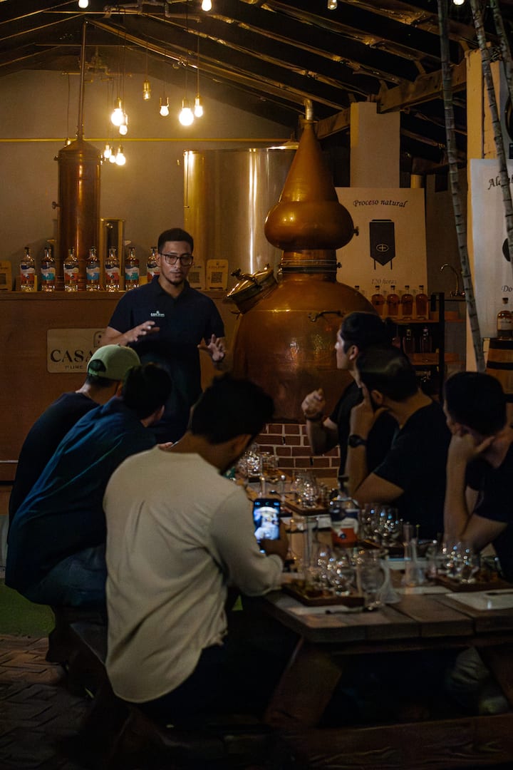 Алхимик на ром: смесете свой собствен ром