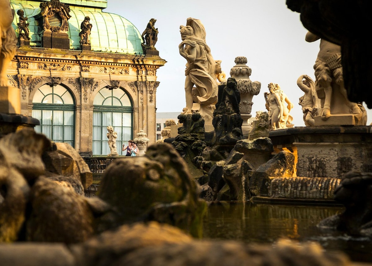 Uncover Dresdens past with Dr Fraser Macdonald