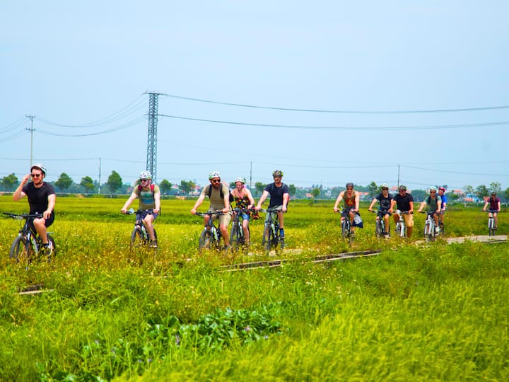 Haz un tour culinario privado por Hoi An en bicicleta