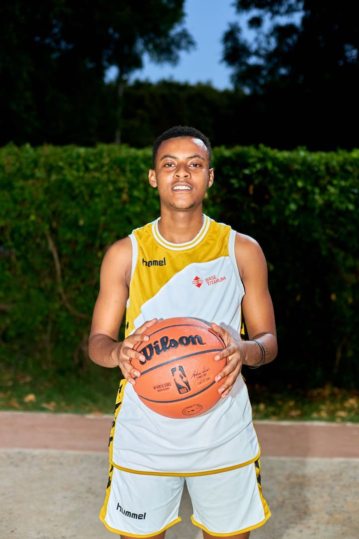 ბასკეტბოლის თამაში სამოთხეში წვრთნა და შეჯიბრი