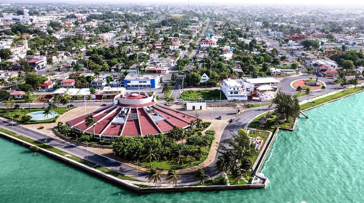 Discover the Chetumal Boulevard