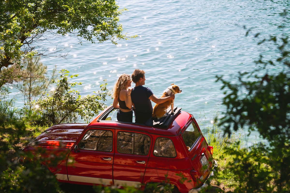 Explore Pula in vintage Renault 4