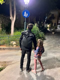 סיור הליכה לילי באתונה וארוחת ערב