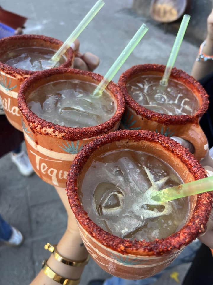 Visite des micheladas les plus emblématiques de Barrio Bravo