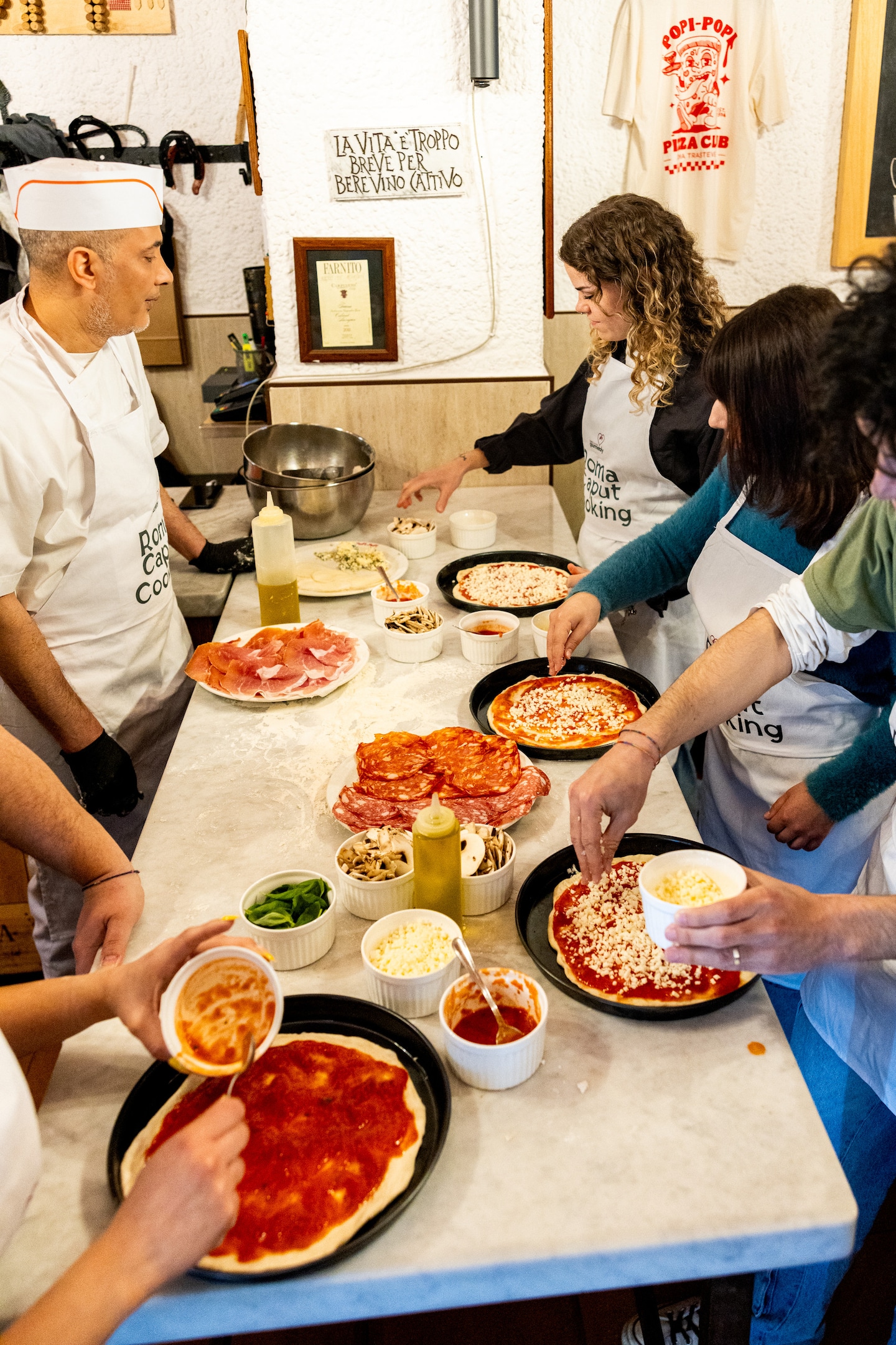 Craft Roman pizza and taste gelato in Trastevere · ☆5.0