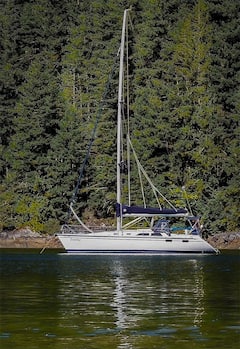 Mid-Island Sailing Adventures