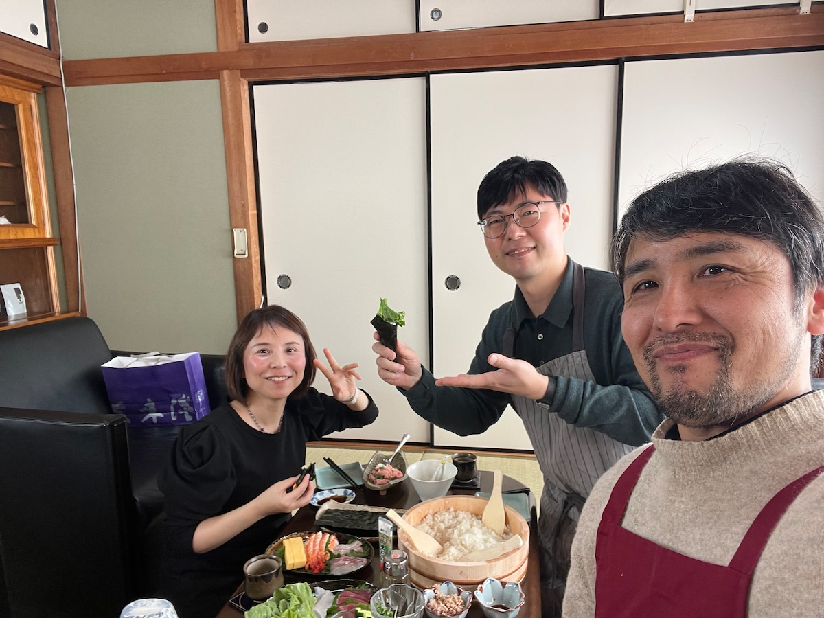 Homemade Sushi in a Japanese Home | Home Cooking Experience in Kagoshima