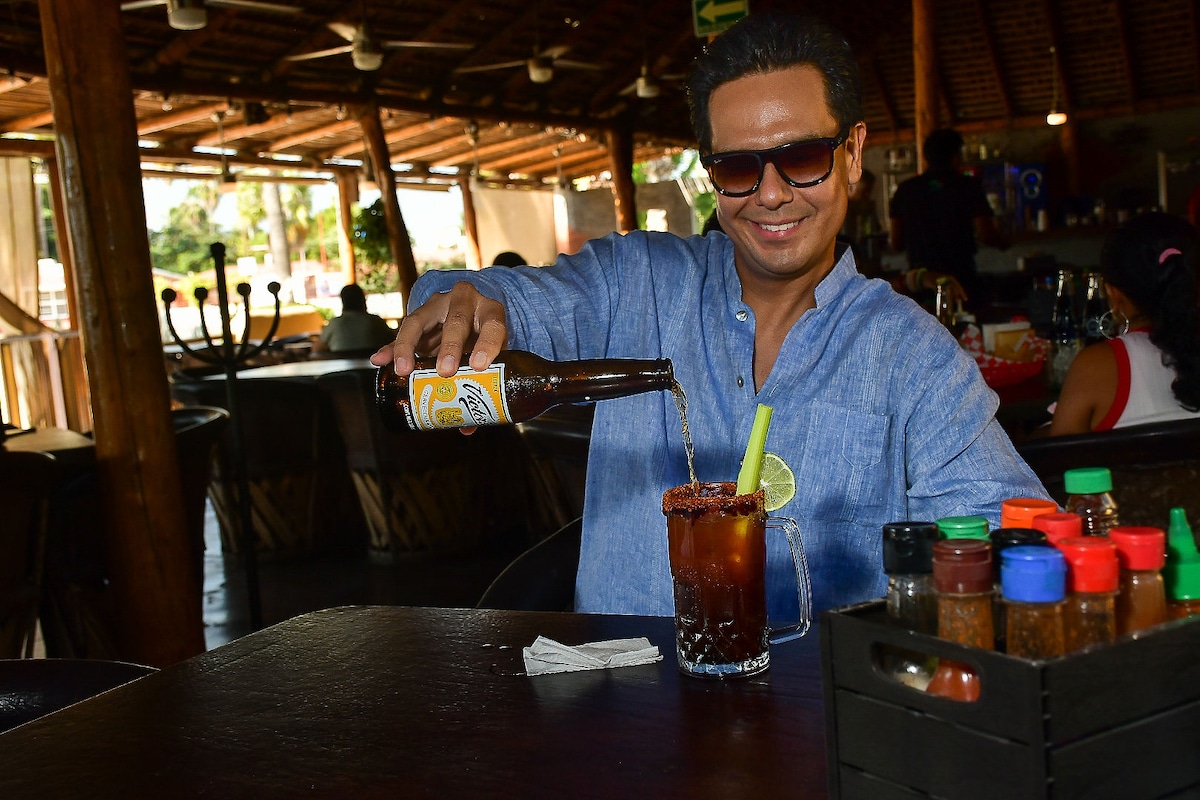 Mexican Beer & Seafood Tour in San Jose del Cabo