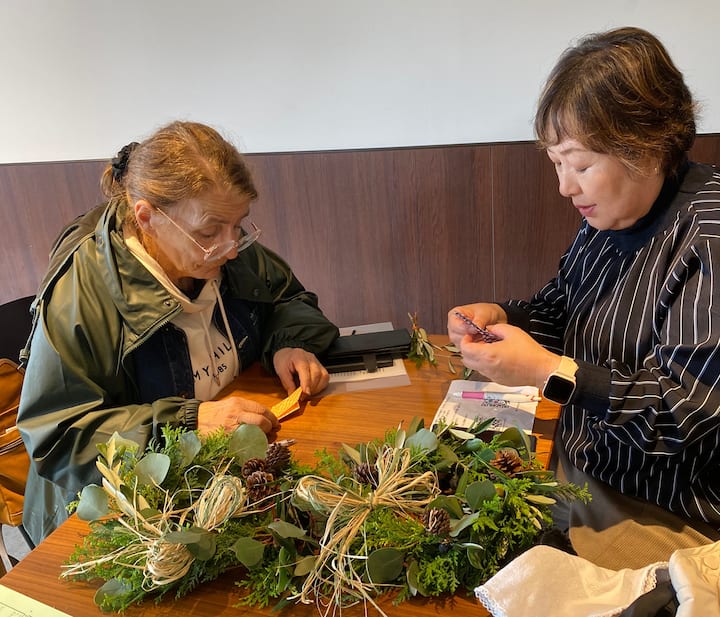 Цветарски семинар за мир в Мемориалния парк за мир в Хирошима