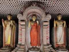 ​ทริปจากสิงคีรีไปยังกันดีผ่านถ้ำและวัดดัมบูลลา