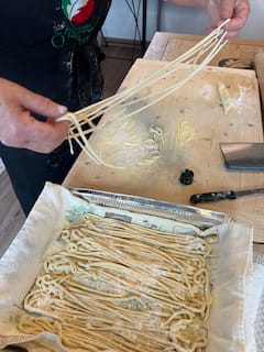托斯卡纳烹饪课程，在农场享用午餐，皮奇