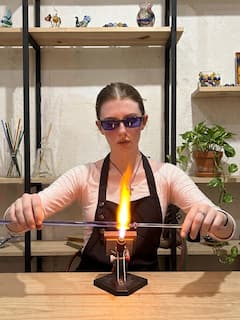 Créez une bague en verre à la flamme avec un chalumeau