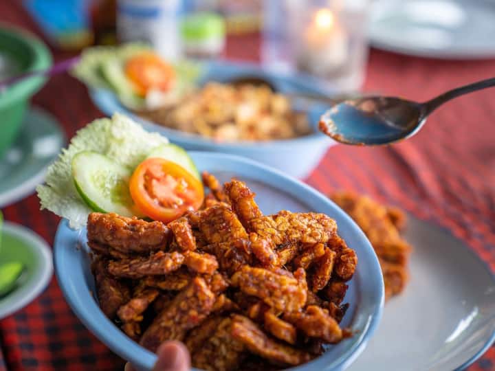 კაურა: ველოსიპედით სანაპიროზე და ტური ტრანსფერით (არასავალდებულო)