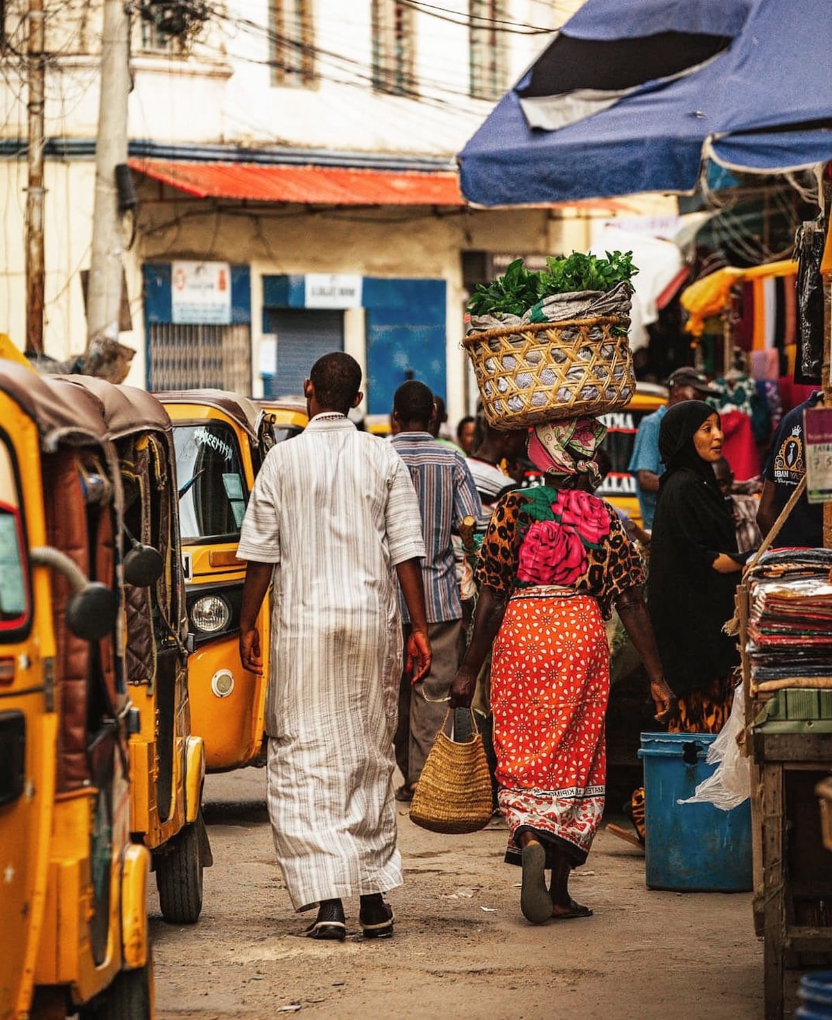 Mombasa Fabric & Spices Market Tour
