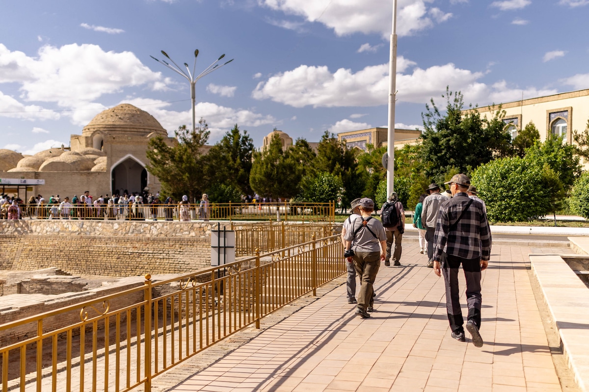 Beyond the Walls: Private Countryside Tour