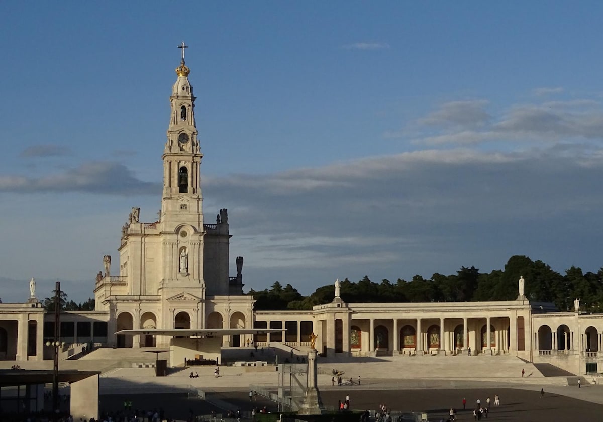 Fátima Private E-Bike Tour: Shrine & Aljustrel
