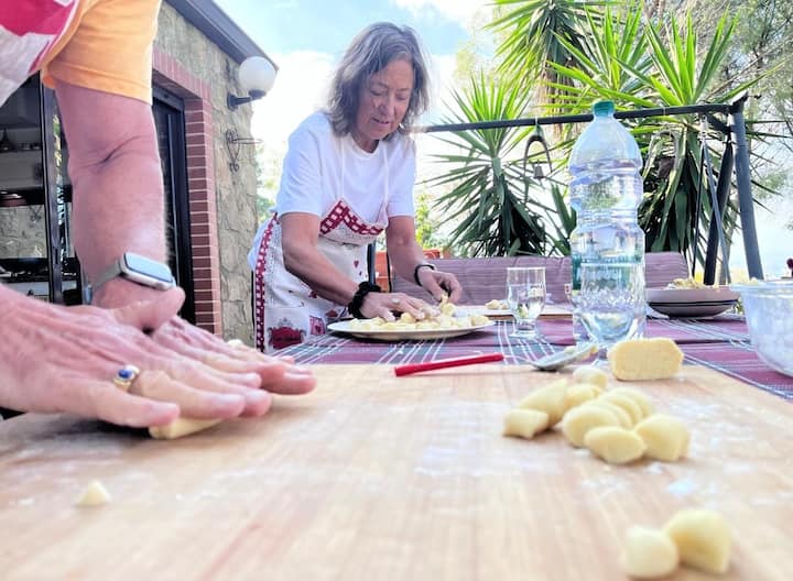 Cooking class in the Sicilian hinterland