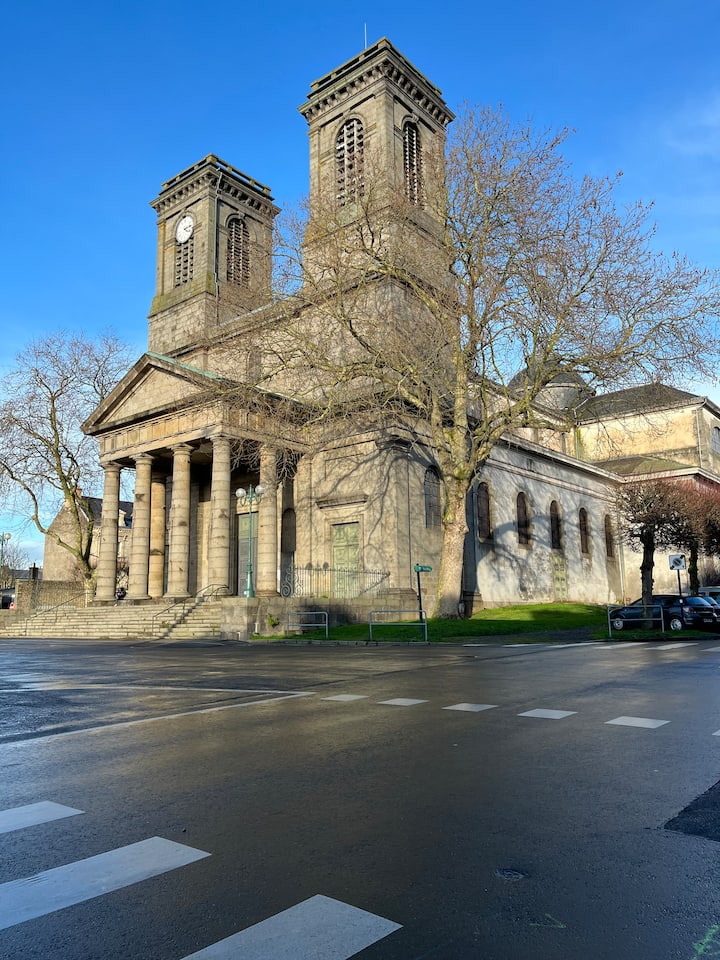 Разходете се по крайбрежните пътеки с екскурзовод